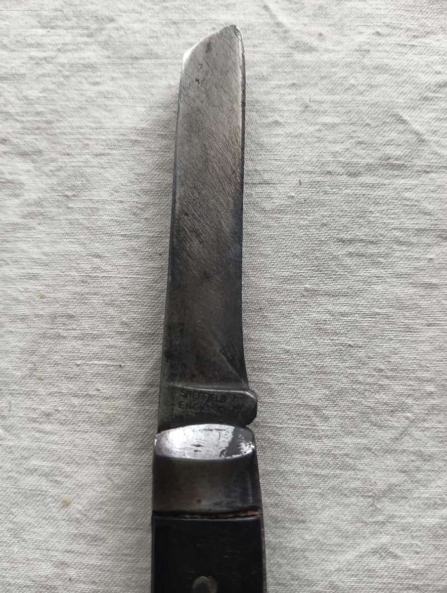 A collection of Joseph Rodgers pocket knives