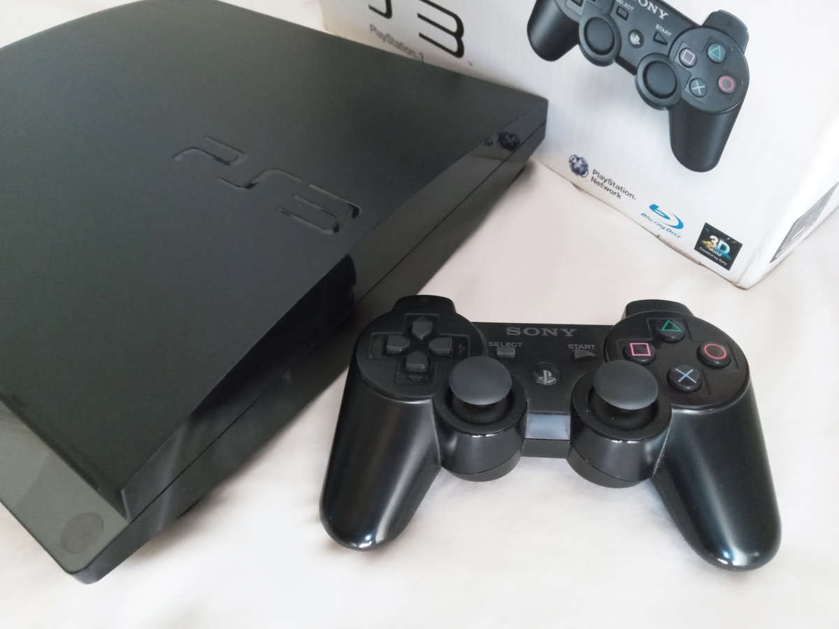 Sony Playstation 3 Slim Bundle in excellent cosmetic condition
