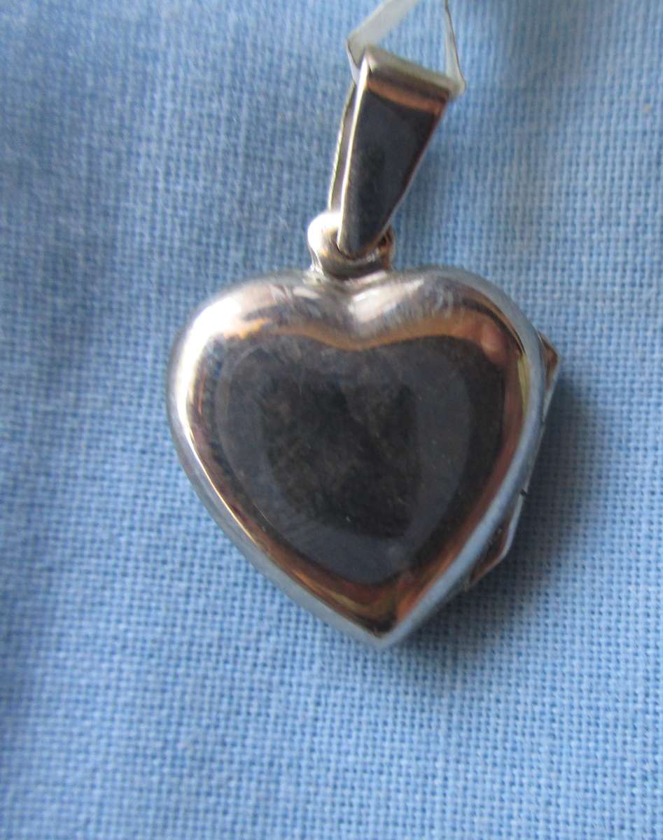 Beautiful 925 Sterling Silver " Heart" Pendant