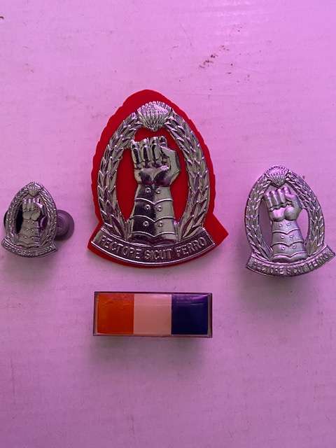 SA Armoured Corps collar, cap and pocket badge with Bar All Pins