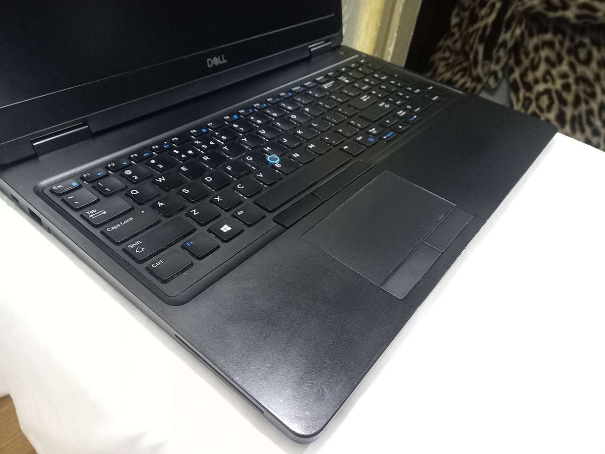 Dell Core i5-8th Gen 8350U 16gb Ram 512 M.2 SSD