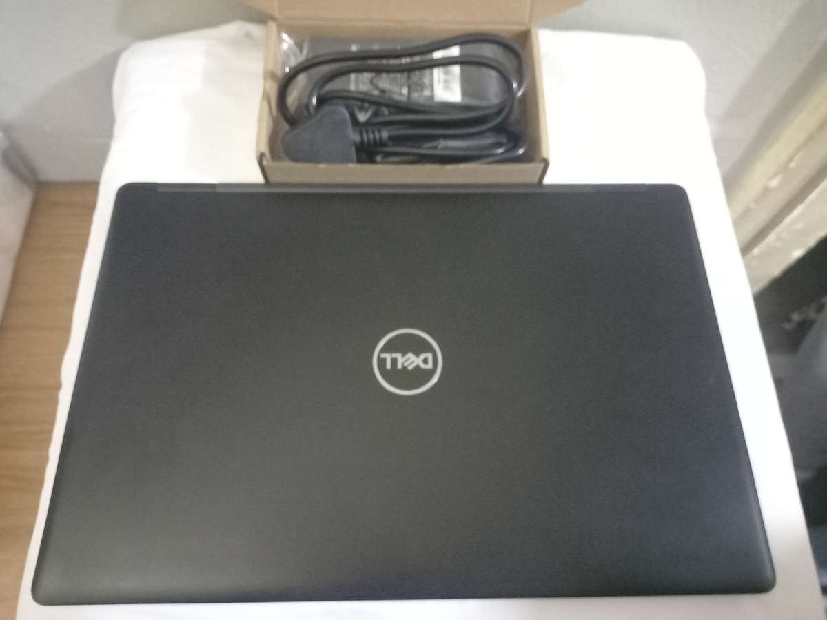 Dell Core i5-8th Gen 8350U 16gb Ram 512 M.2 SSD