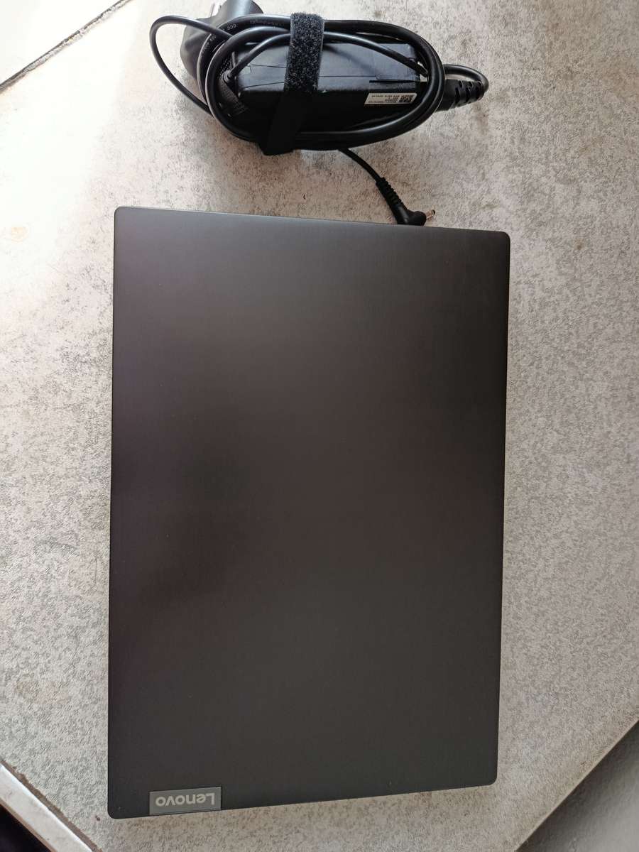 Lenovo Core i5-10th Gen 8gb Ram 512 Solid State Drive