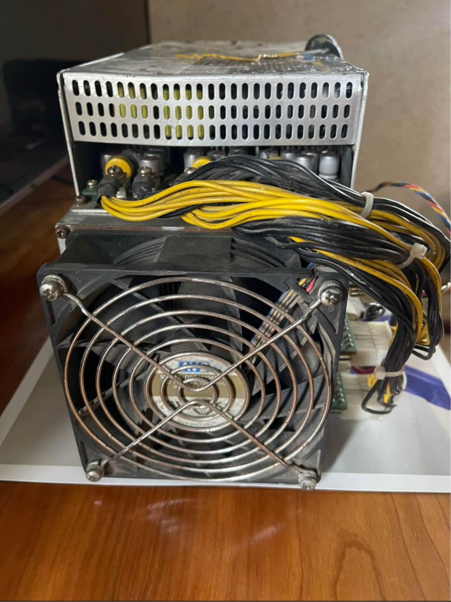 Innosilicon T2 Bitcoin miner