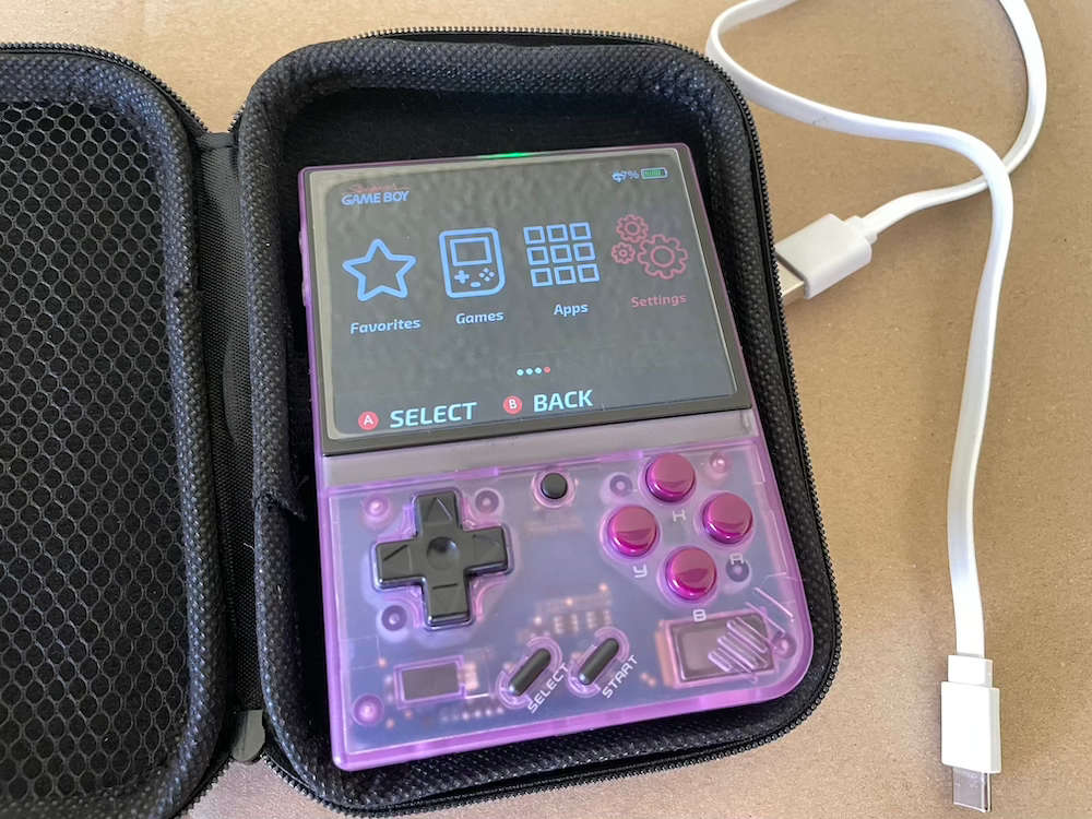 Miyoo Mini Plus with 128GB SD Card and Travel Case