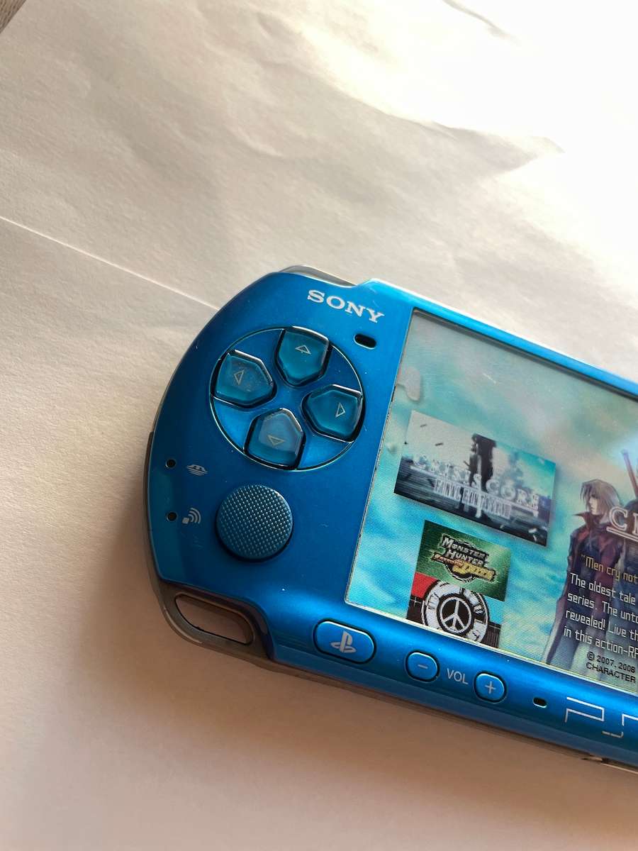 Sony PSP 3000 Blue with CFW and 64GB SD Card