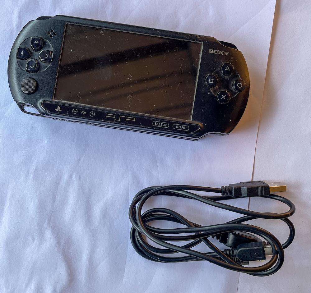 PSP E1000 Street with CFW and 64GB SD Card - *Spares and Repairs*