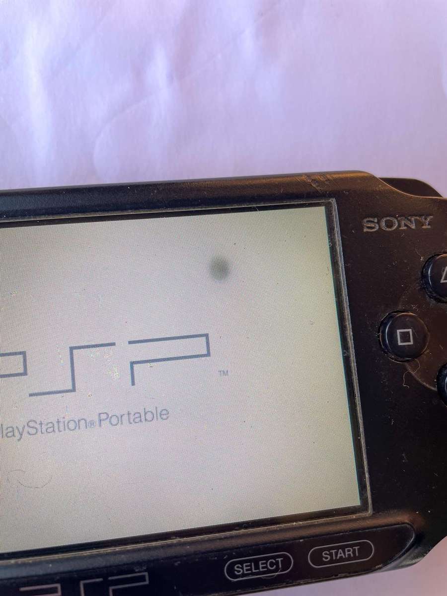 PSP E1000 Street with CFW and 64GB SD Card - *Spares and Repairs*