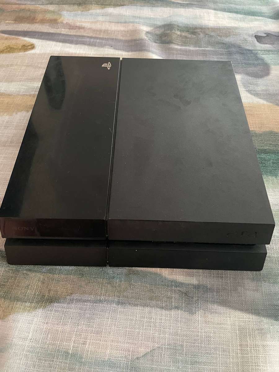 PS4 1 TB with Firmware 9.00 installed - Console Only
