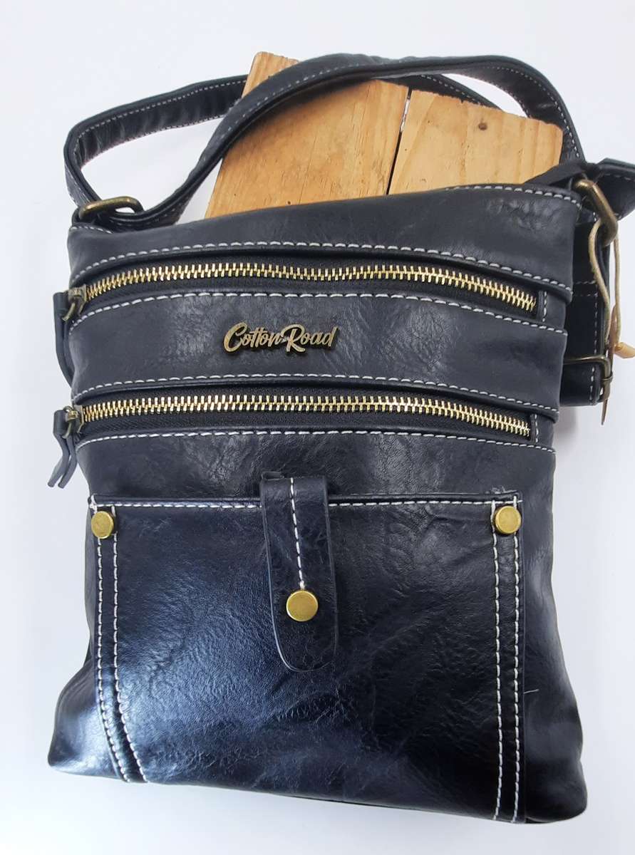 ##SUPER STYLISH## COTTON ROAD SLING/SHOULDER BAG IN BLACK!! ##VERY NICE##