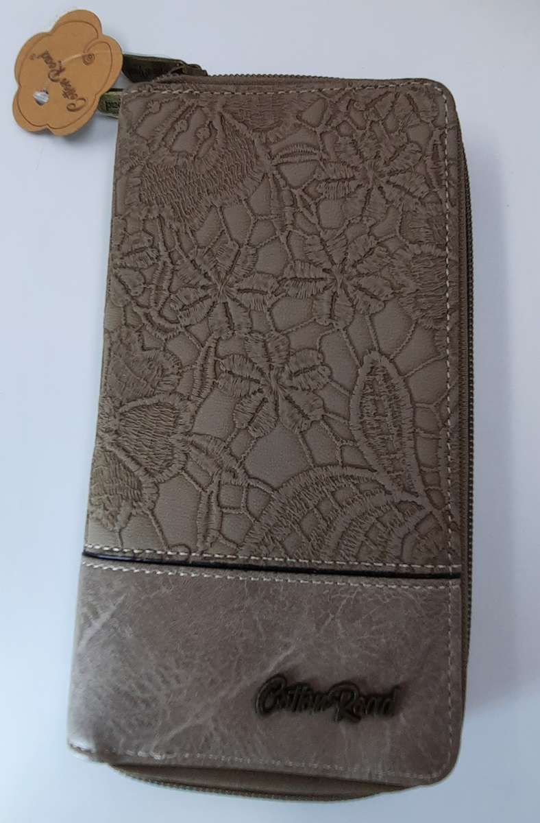 COTTON ROAD PURSE! BEIGE OR LIGHT BROWN!!