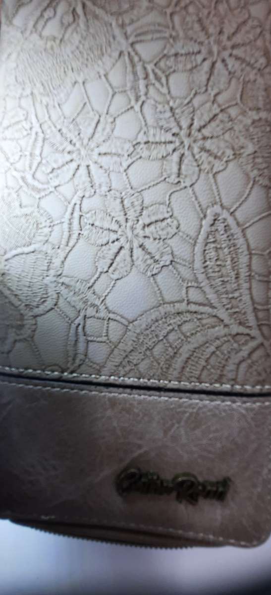 COTTON ROAD PURSE! BEIGE OR LIGHT BROWN!!