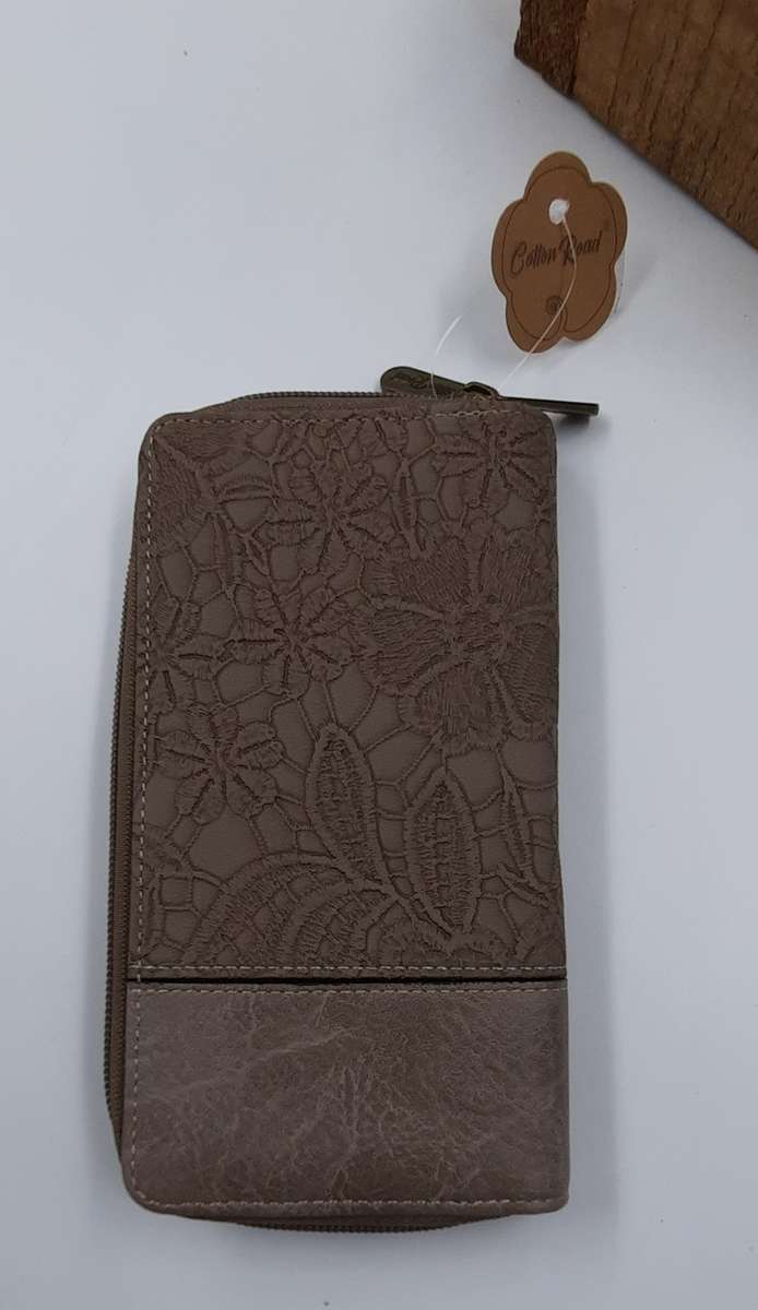 COTTON ROAD PURSE! BEIGE OR LIGHT BROWN!!