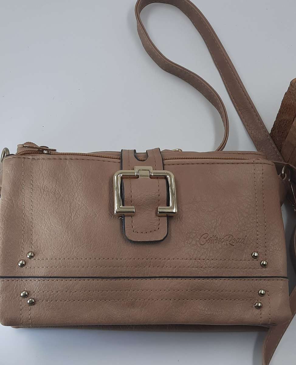 COTTON ROAD SLING BAG IN LIGHT PINK!