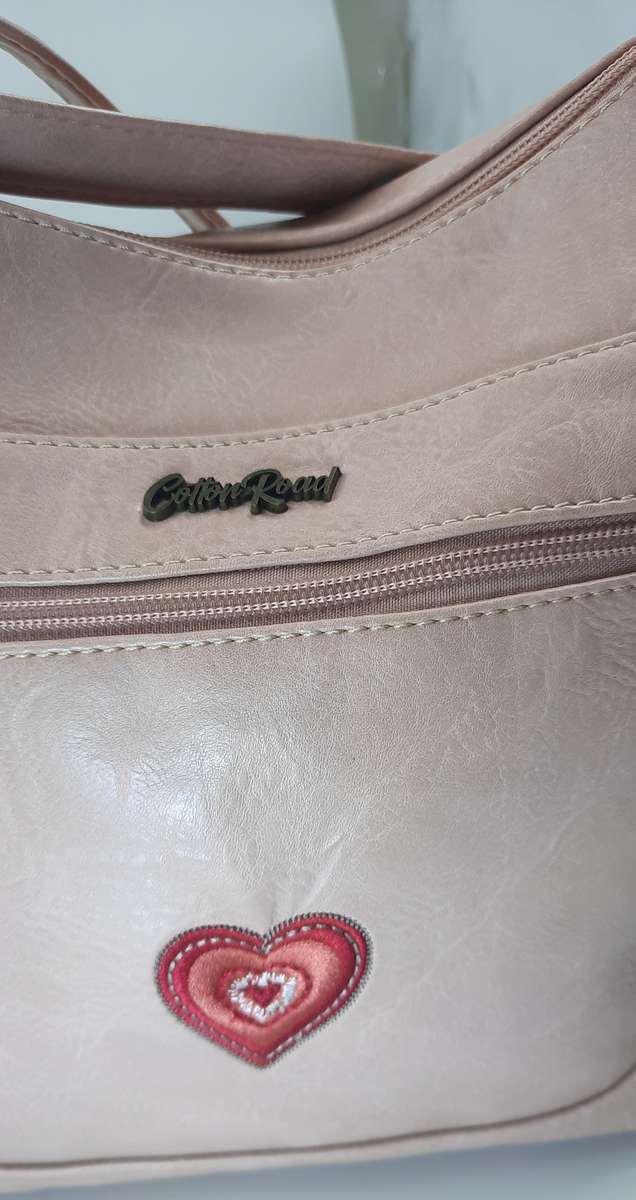 Cotton Road shoulder sling in PINK with heart design! Stunning and sophisticated!