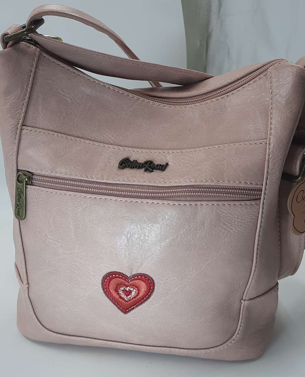Cotton Road shoulder sling in PINK with heart design! Stunning and sophisticated!