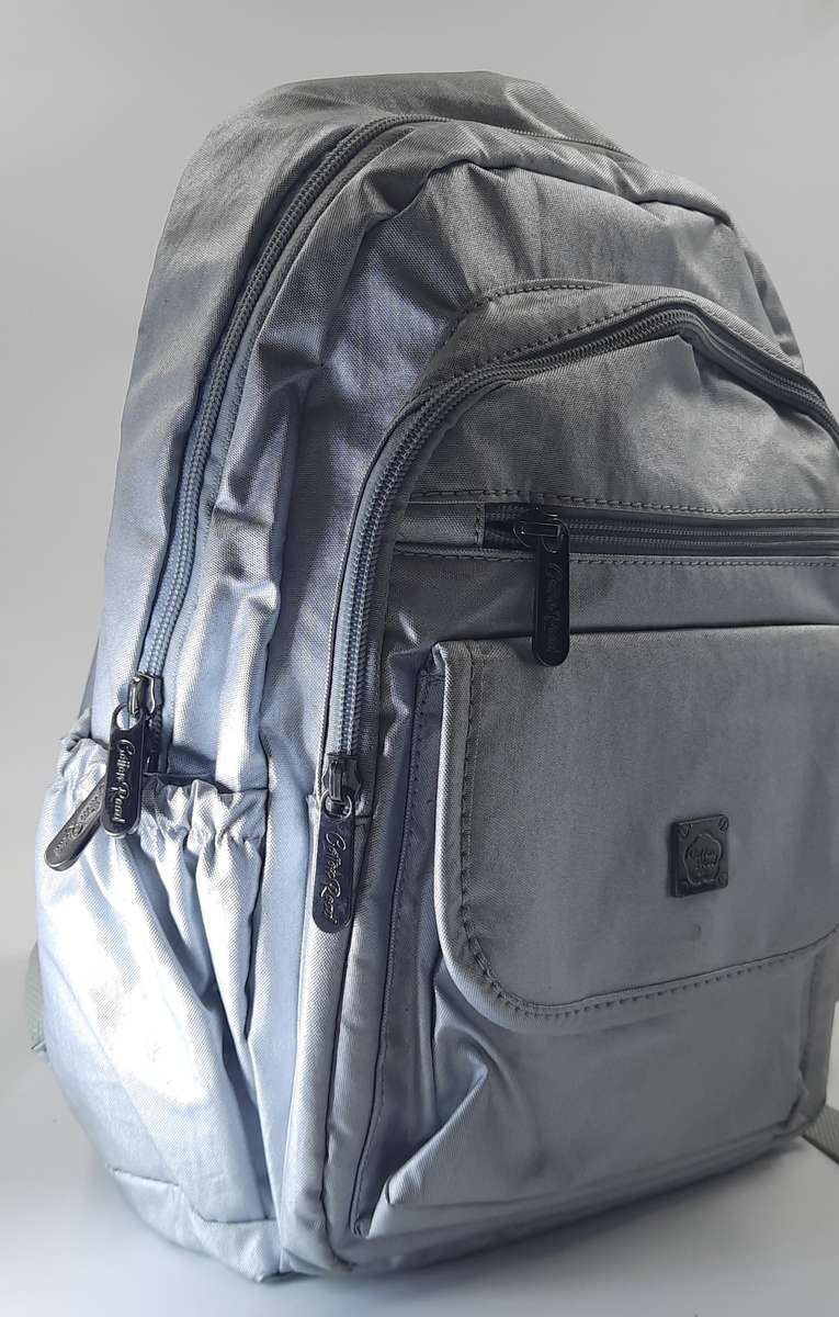 Cottton Road backpack in light silver! Modern and sophisticated look!Spacious backpack!