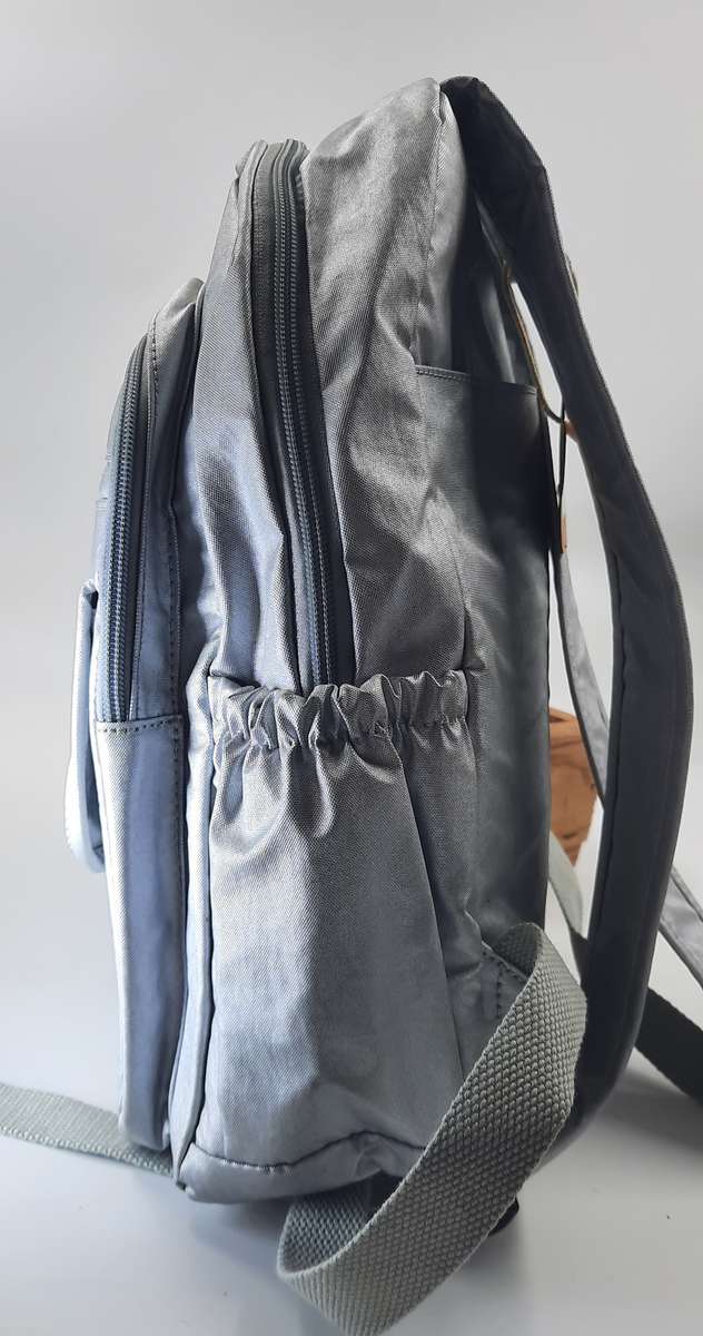 Cottton Road backpack in light silver! Modern and sophisticated look!Spacious backpack!