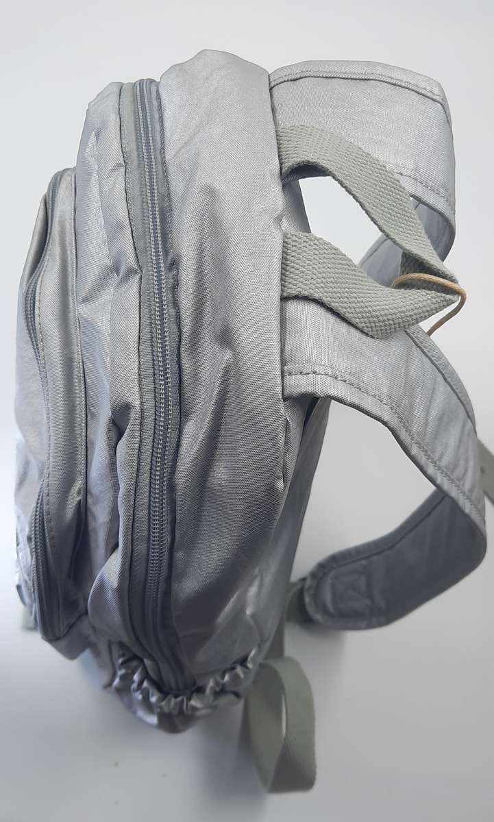 Cottton Road backpack in light silver! Modern and sophisticated look!Spacious backpack!