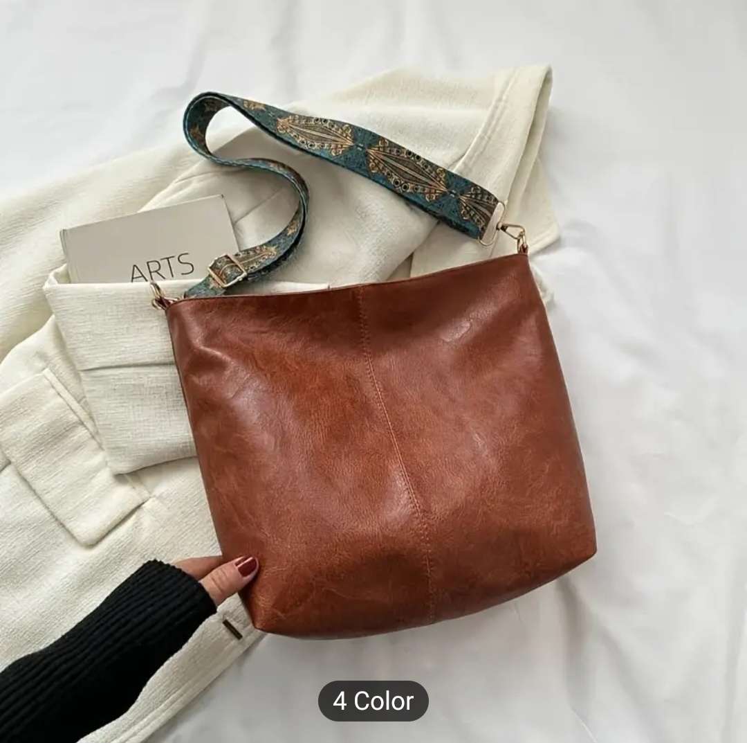 Minimalist Retro Tote Bag - Spacious Shoulder Bag - Brown