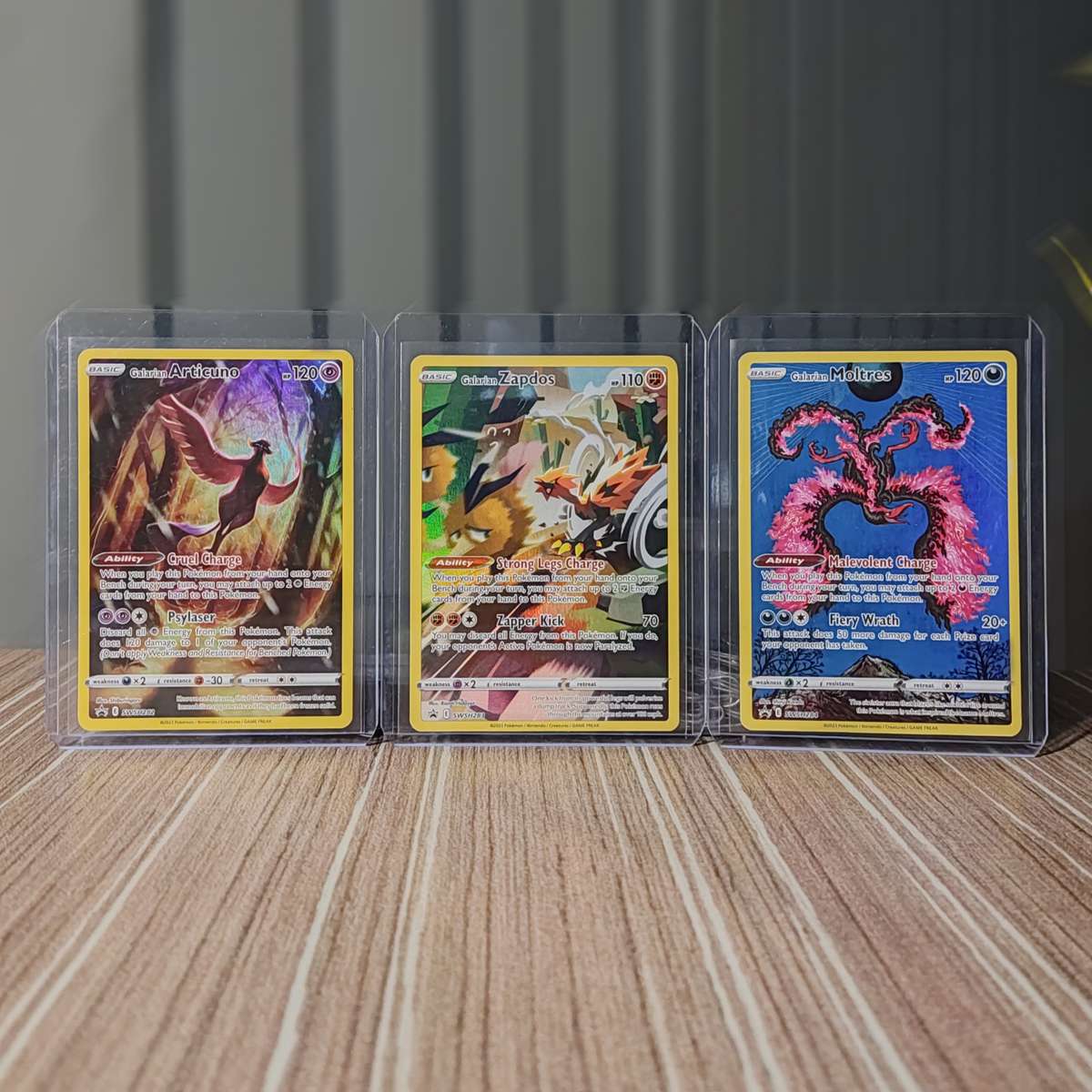 Pokémon Cards: Legendary Bird Trio!