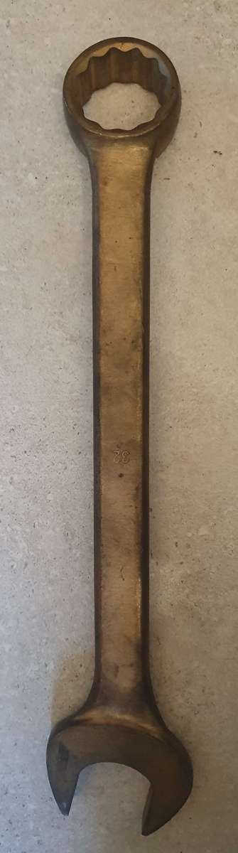 32mm non spark combi spanner. Kennedy 575-632