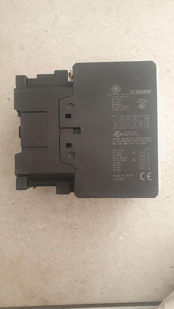 GE - CL10A311M3 CONTACTOR 3P 105A 110V 50/60HZ AC COIL