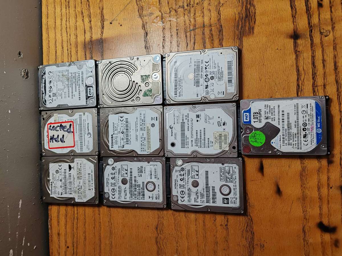 10X HDD UNTESTED ONE BID FOR ALL 500GB X2 ,1TB X2 320HDDX 2 160G