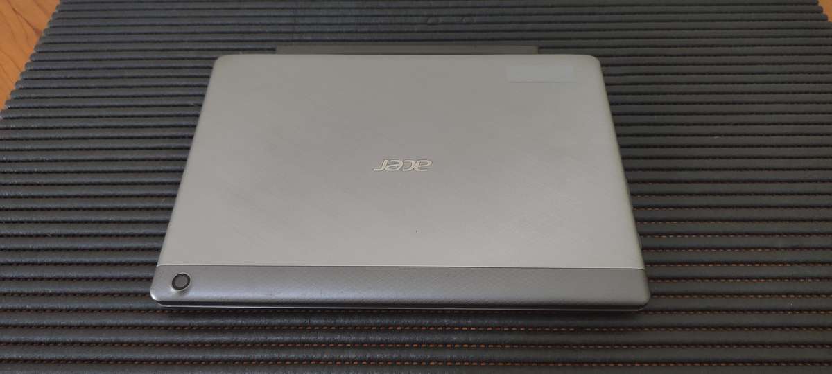 Acer Switch Tablet & Laptop | For Spares or Repairs