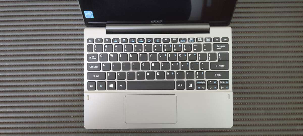 Acer Switch Tablet & Laptop | For Spares or Repairs