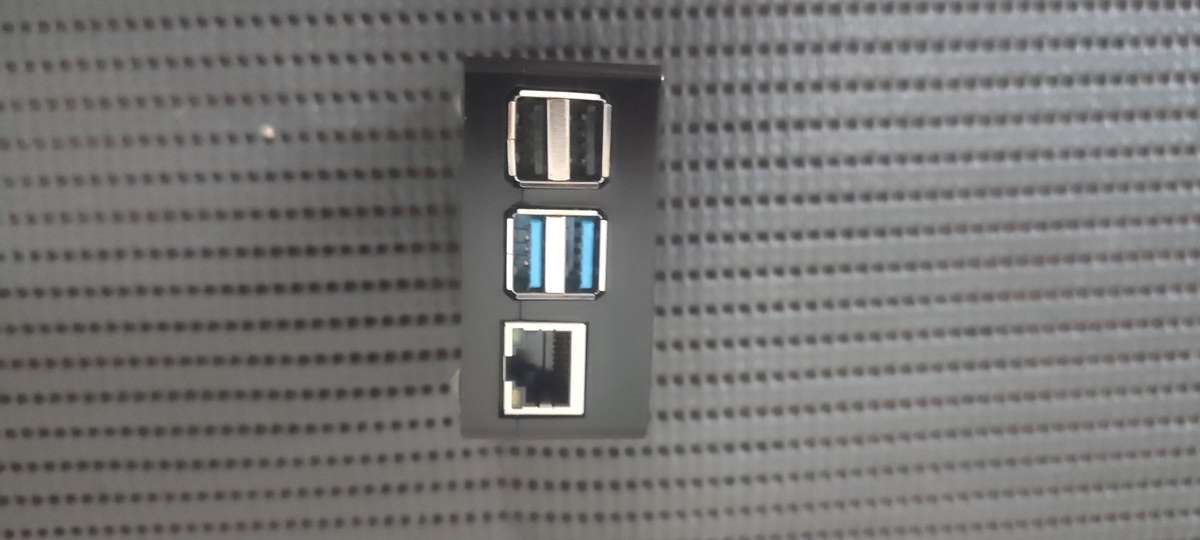 Raspberry Pi 4 model B with Touch Screen