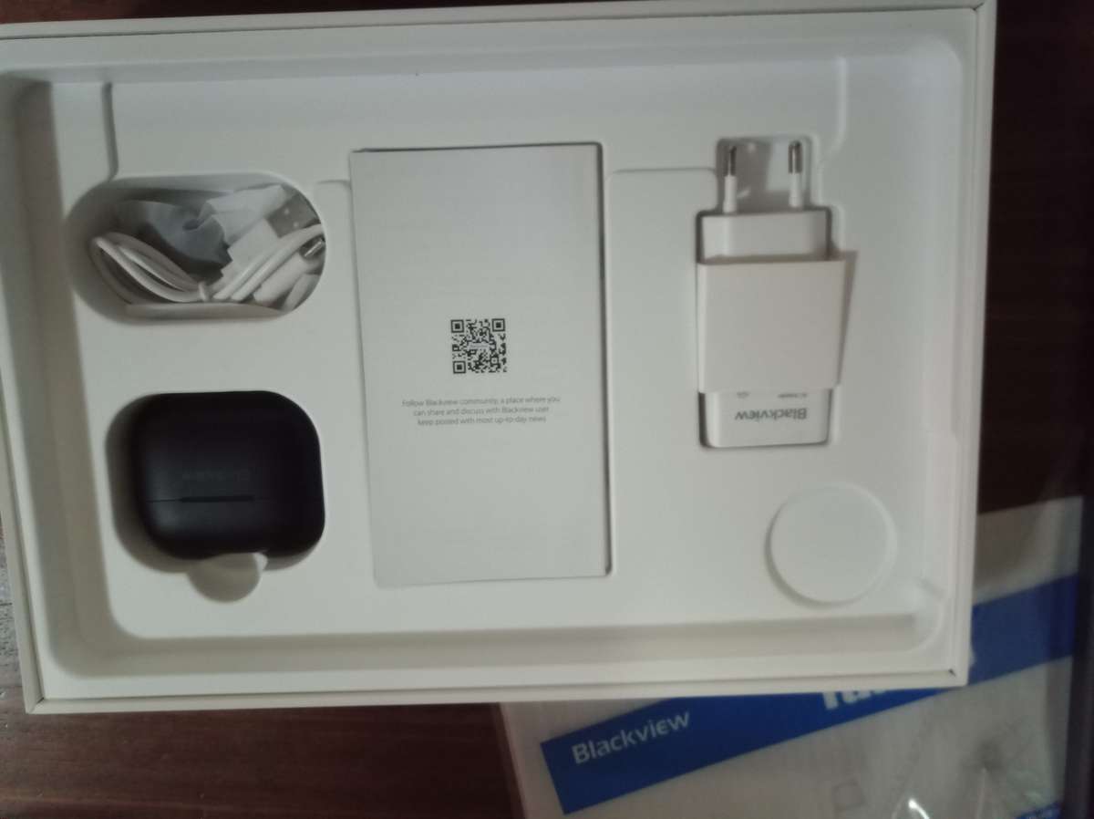 Blackview Tab 80 64GB Grey Bundle LIKE NEW