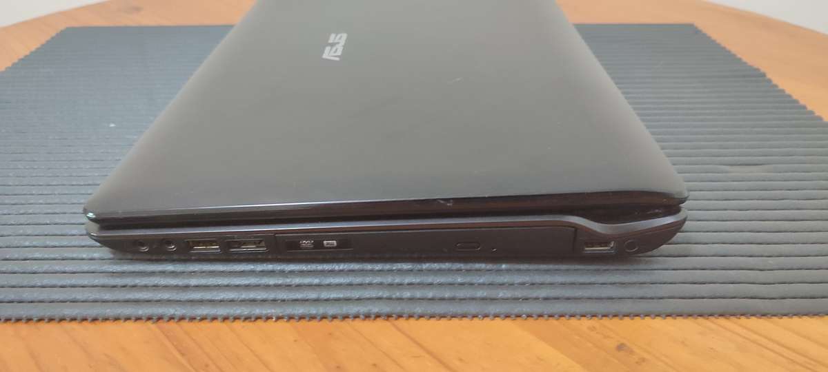 Intel® Core i5 - 6Gb Ram - 500Gb HDD - Asus N61J Laptop