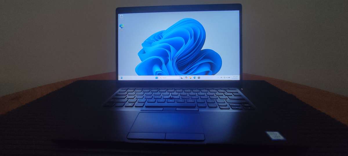 Dell Latitude 5400 - Intel i5 8th Gen - 8Gb Ram - 256 SSD