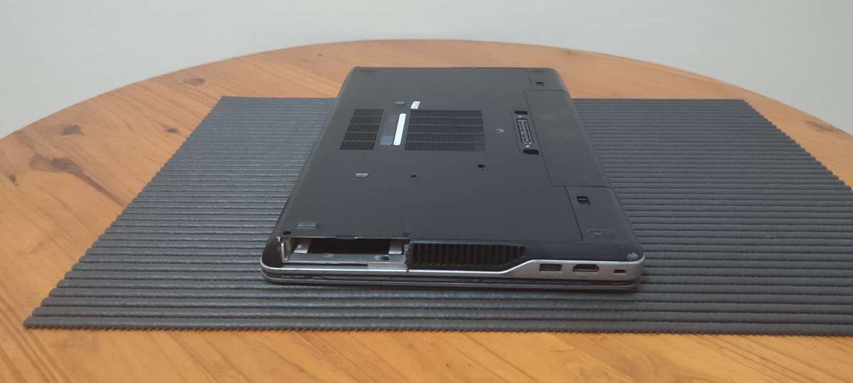 Dell Latitude E6540 - Parts/Repair