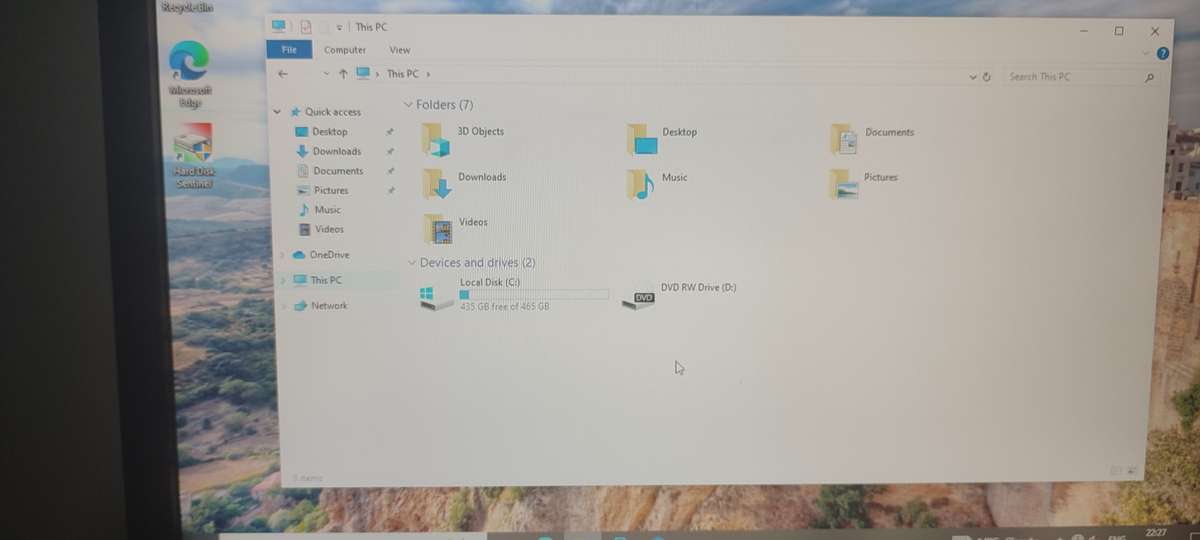 i3 Lenovo S500, 500Gb HDD, 8 Gig Ram and 19 Inch Samsung Monitor Complete