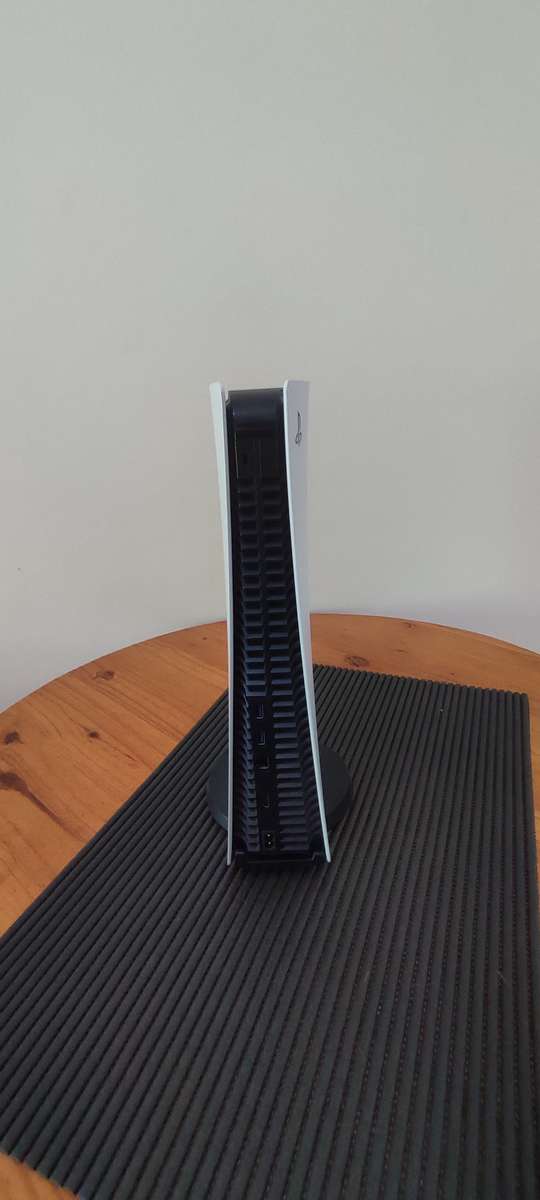 Playstation 5 1TB Console Digital With New Sealed Controller