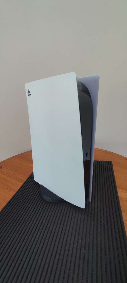 Playstation 5 1TB Console Digital With New Sealed Controller