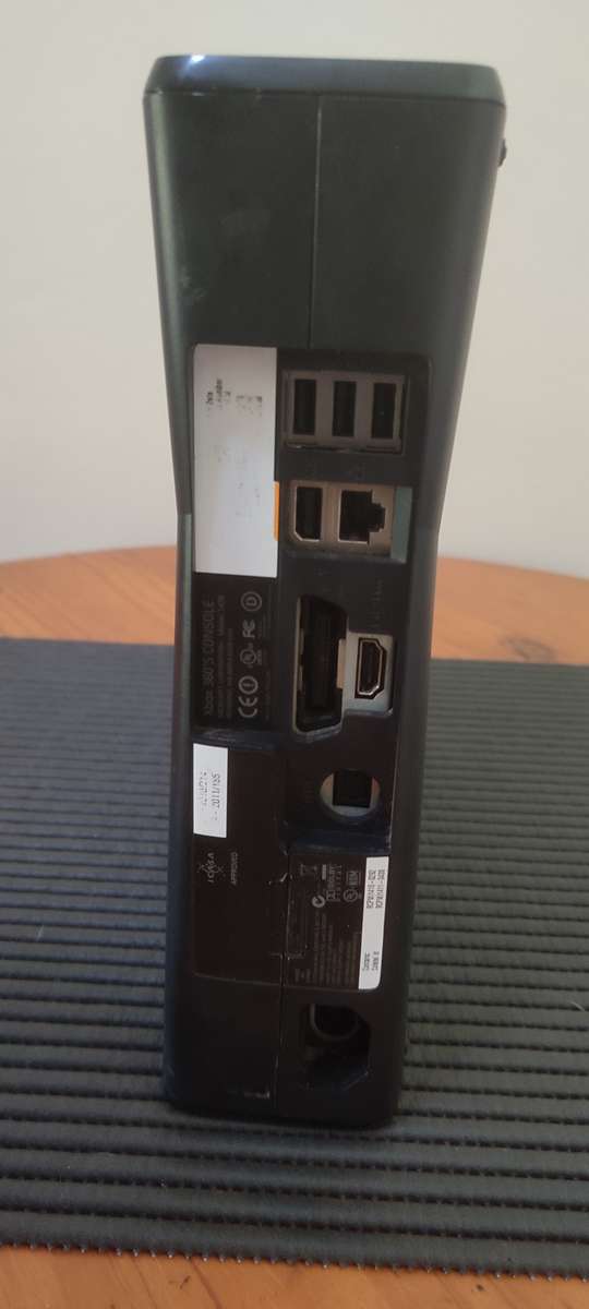 xbox 360 slim - Spares or Repair