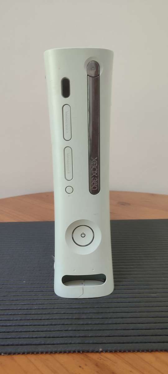 Xbox 360 - Spares or Repair