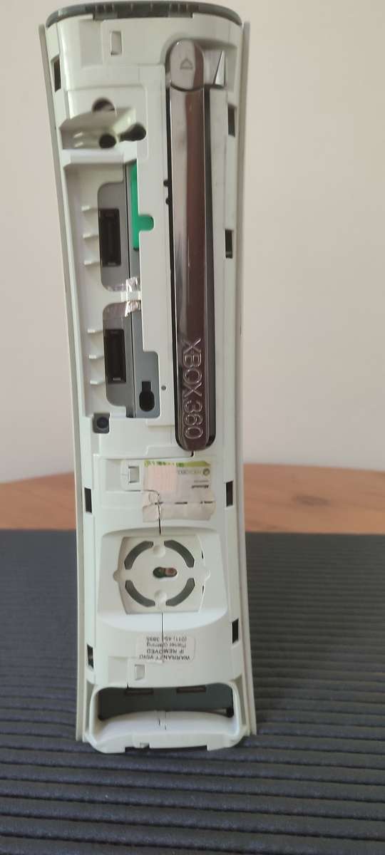 Xbox 360 - Spares or Repair