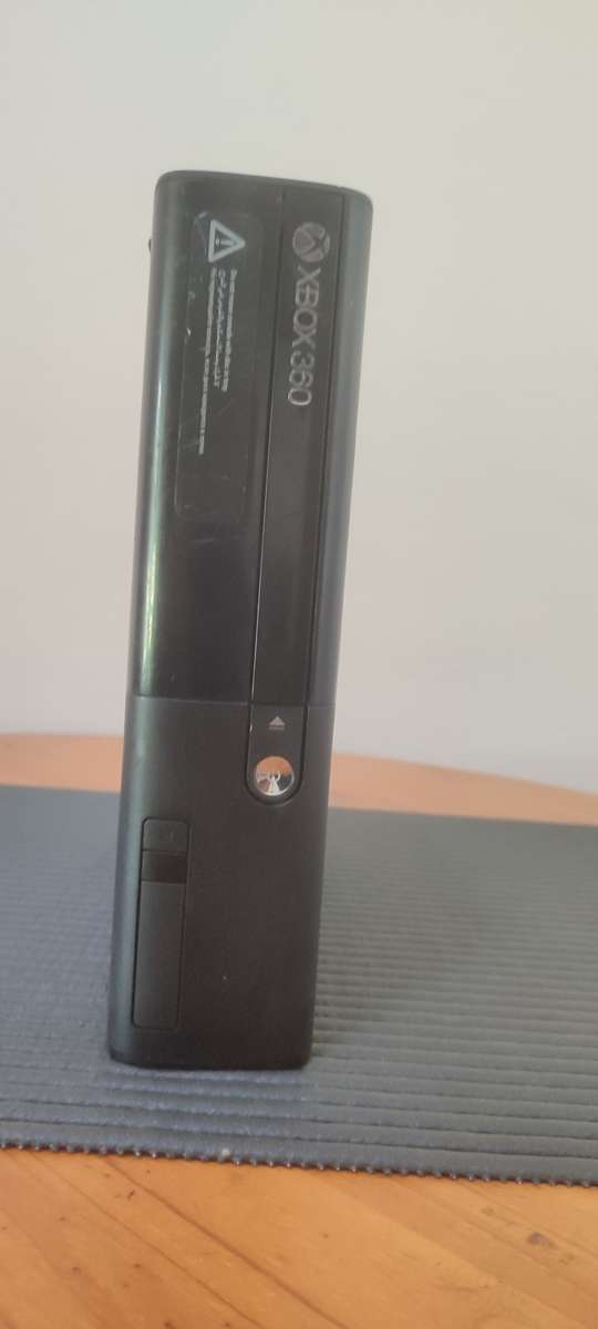 Xbox 360 Super Slim - Spares or Repair
