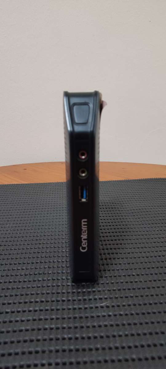 Intel Celeron J4125, 8Gb Ram, 256 HDD