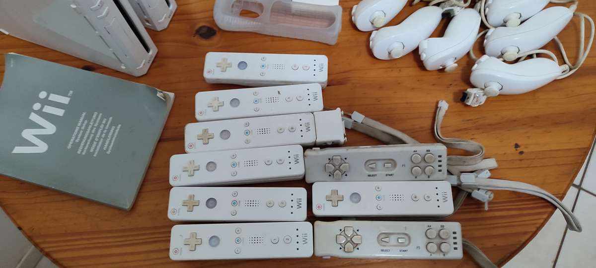Wii Bundle - Spares / Repairs