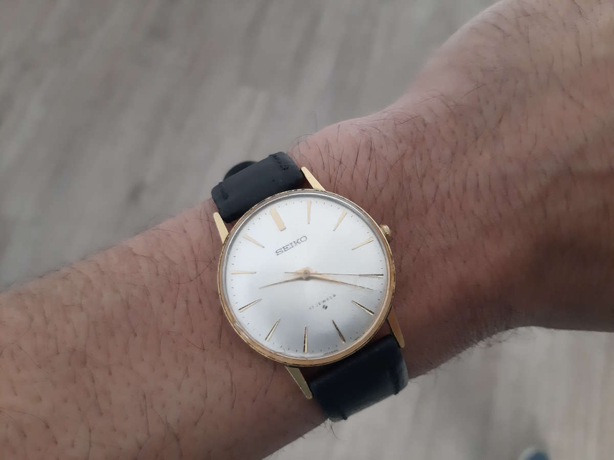 Seiko 17 jewels dress watch working