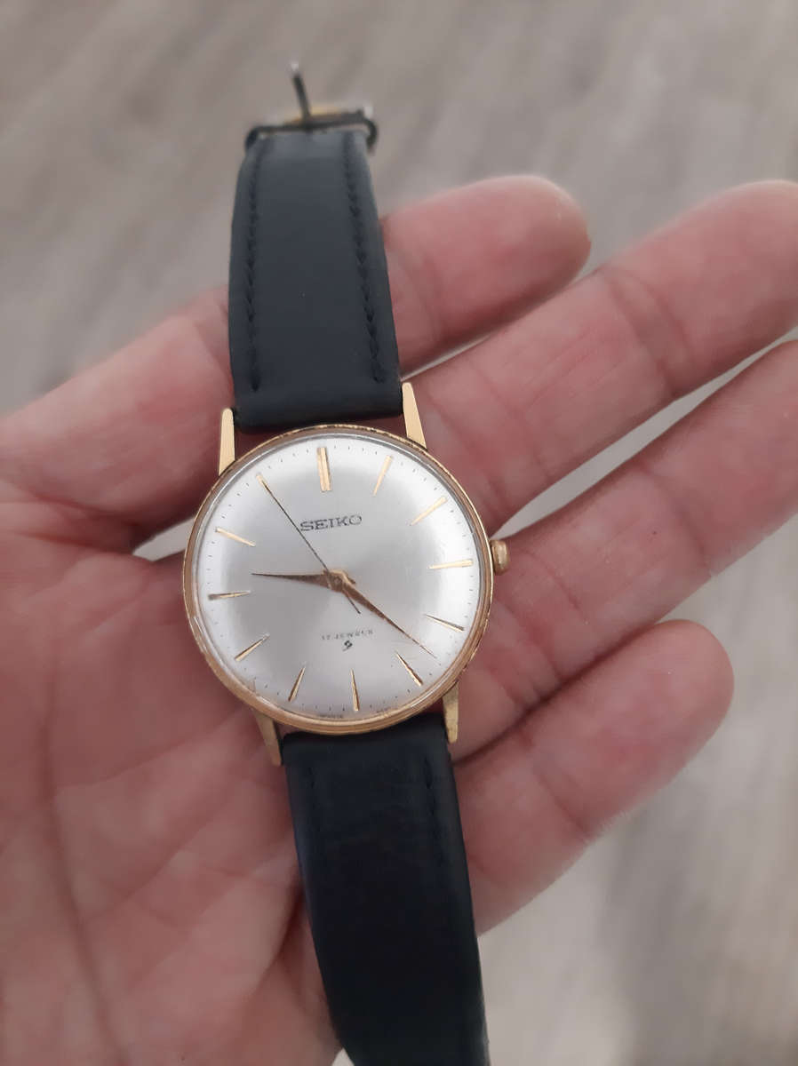 Seiko 17 jewels dress watch working