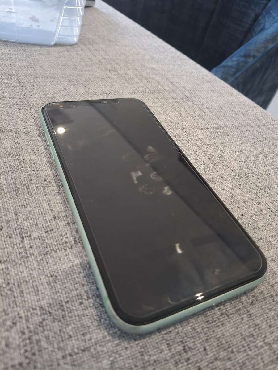 iPhone 11 64gb green