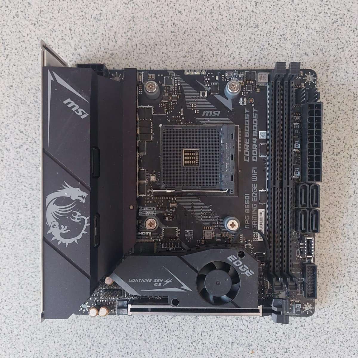 MSI MPG B550I GAMING EDGE WIFI