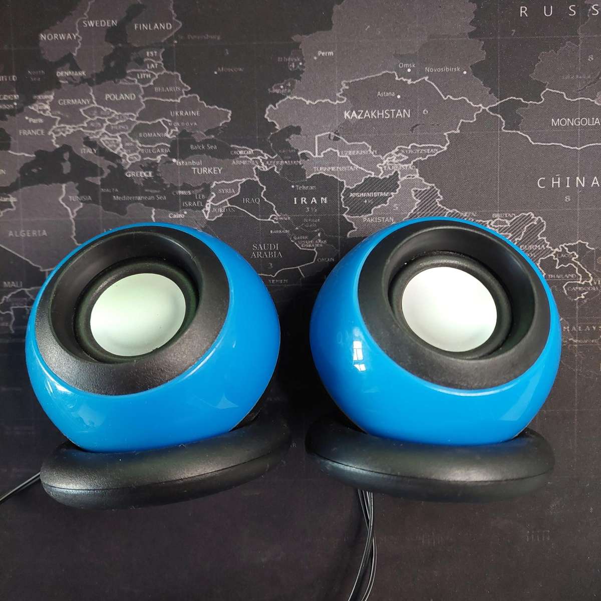 USB-Powered PC Speakers with 3.5mm Aux