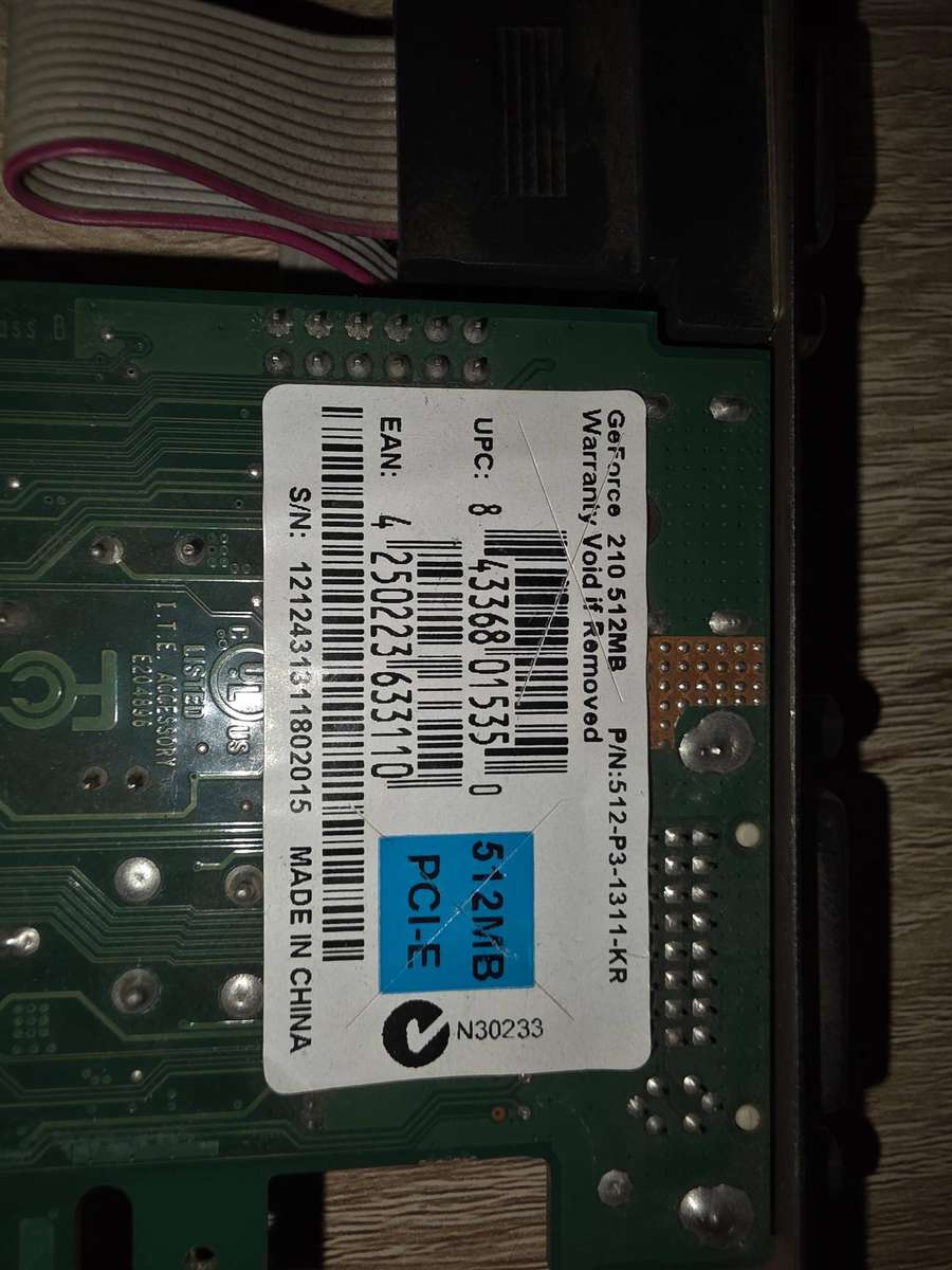 NVIDIA GeForce 210 512MB